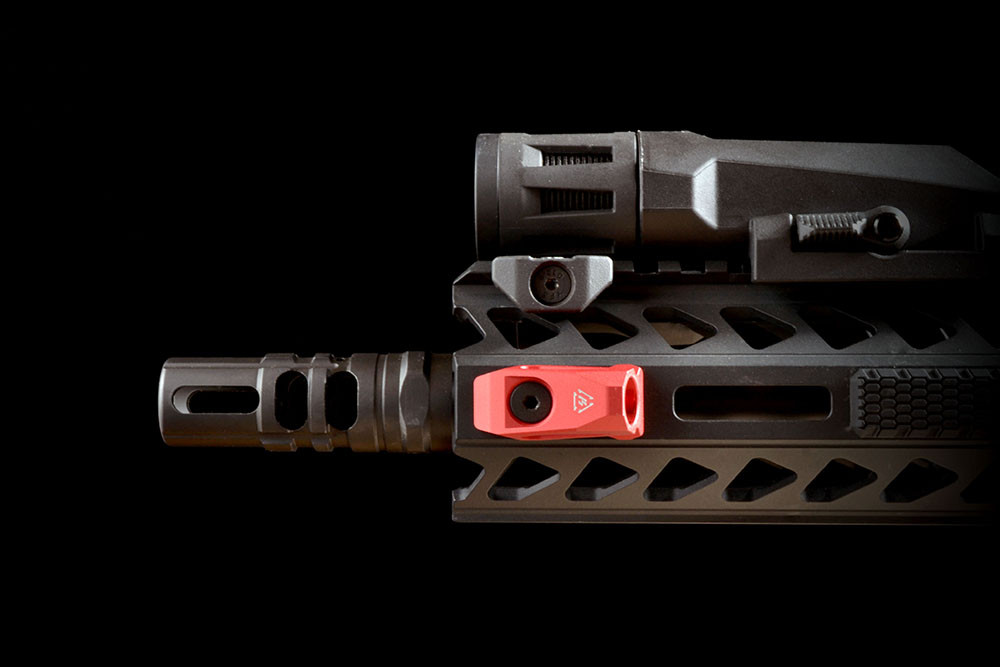 strike-industries-link-angled-qd-mount-in-fde_11-1