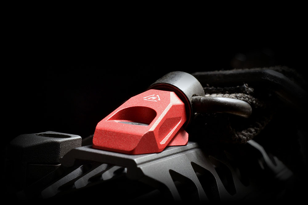 strike-industries-link-angled-qd-mount-in-fde_6-1