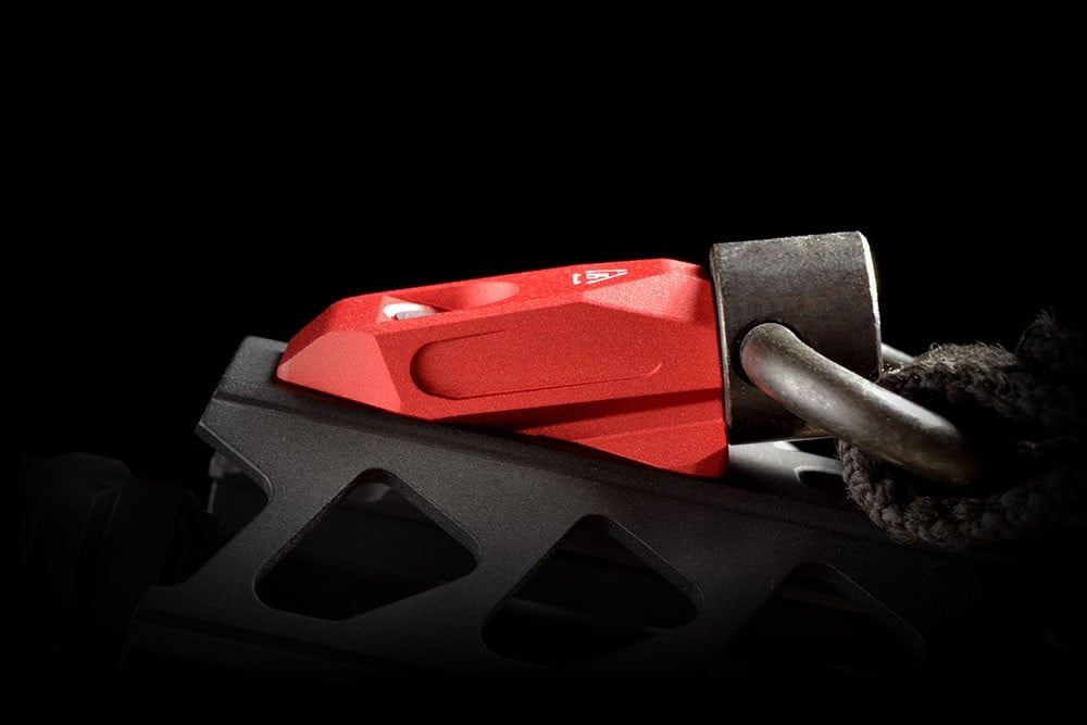 strike-industries-link-angled-qd-mount-in-red_10