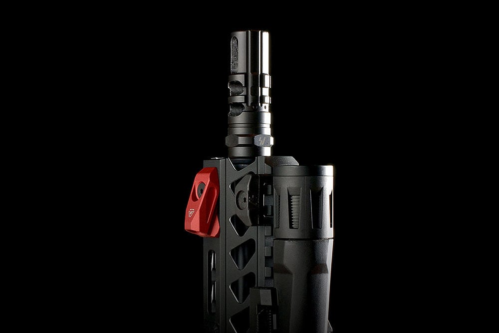 strike-industries-link-angled-qd-mount-in-red_4