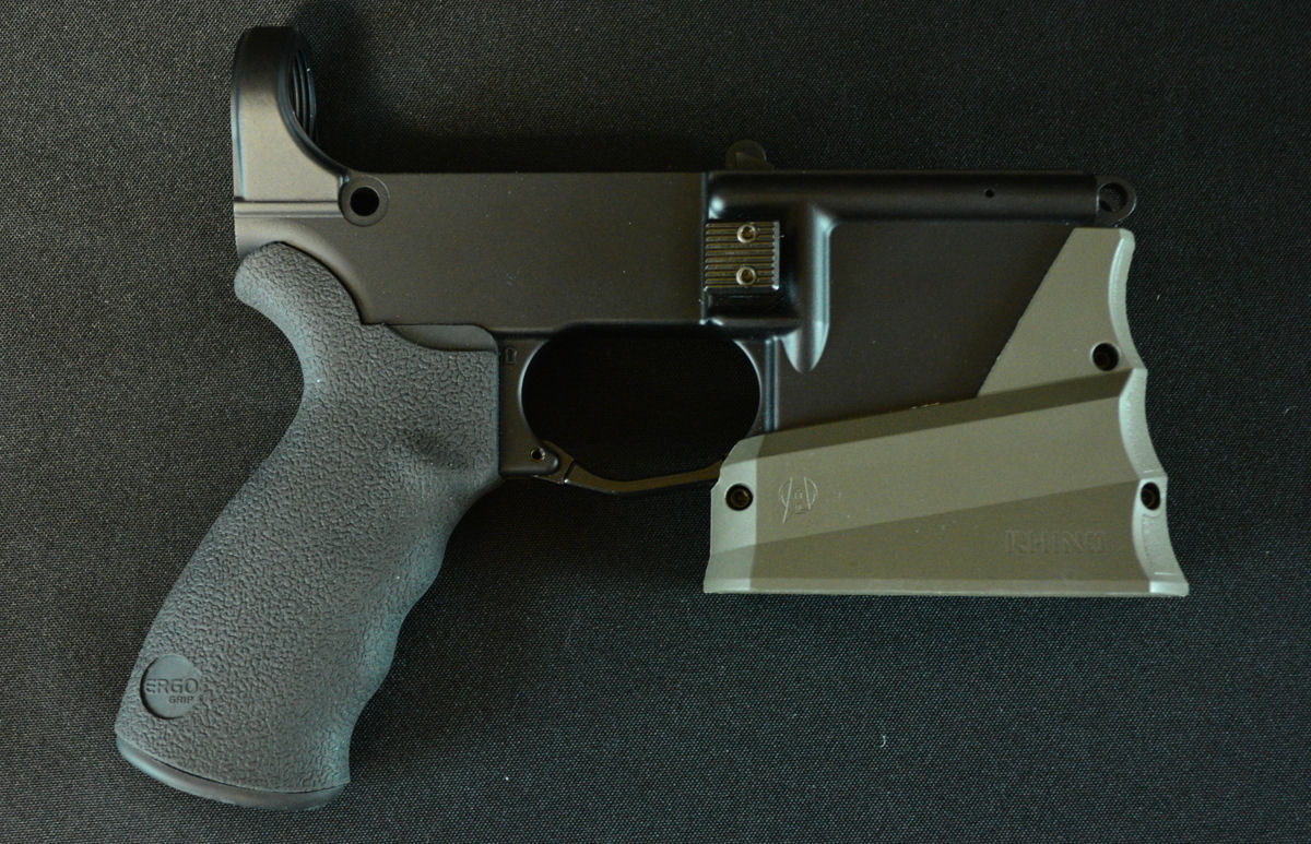 armaspec-rhino-r-23-magwell-funnel-and-grip-odg_3